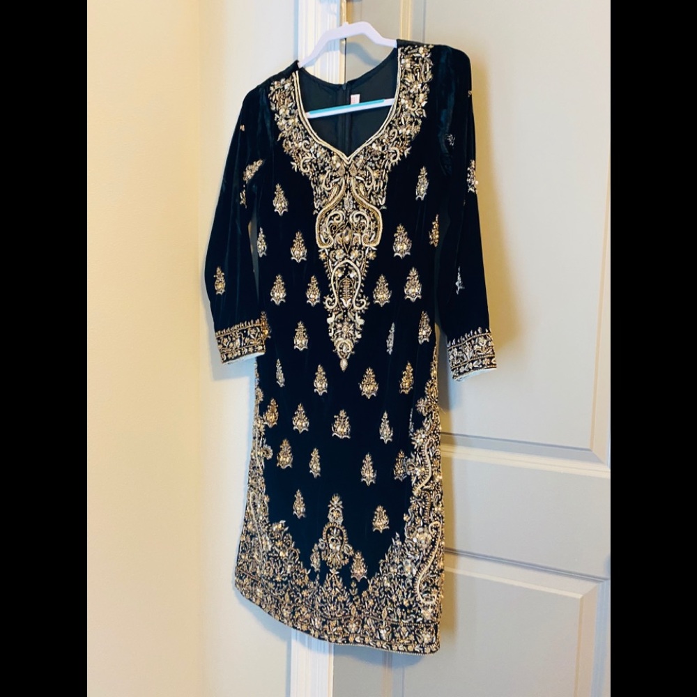 Pakistani formal kameez